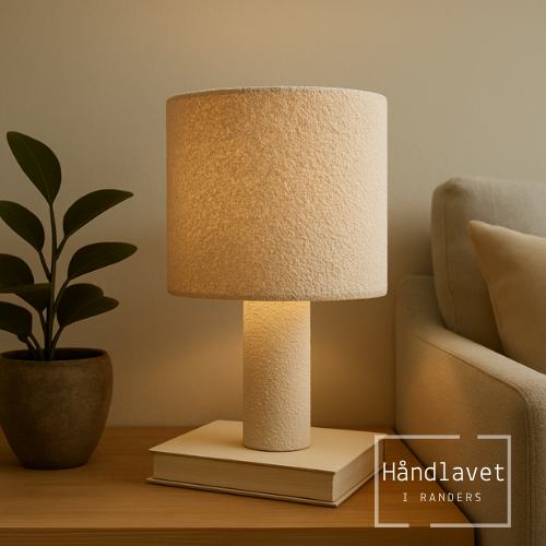 Hygge bordlampe - Boucle. Caffe latte